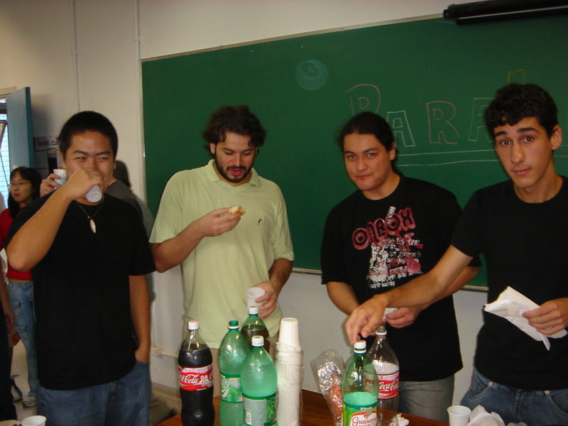 Arquivo:Confraternizacao.jpg